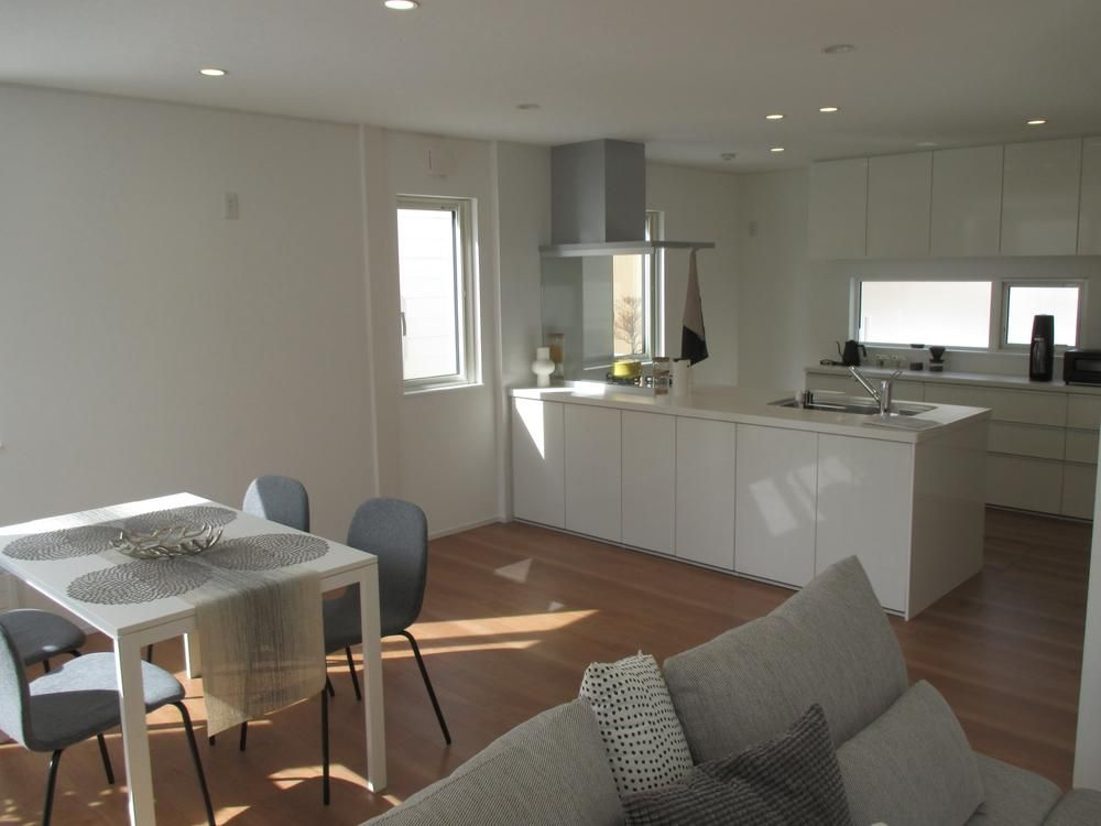 Renovated 3LDK House in Teine, Sapporo for Sale - Thumbnail 4