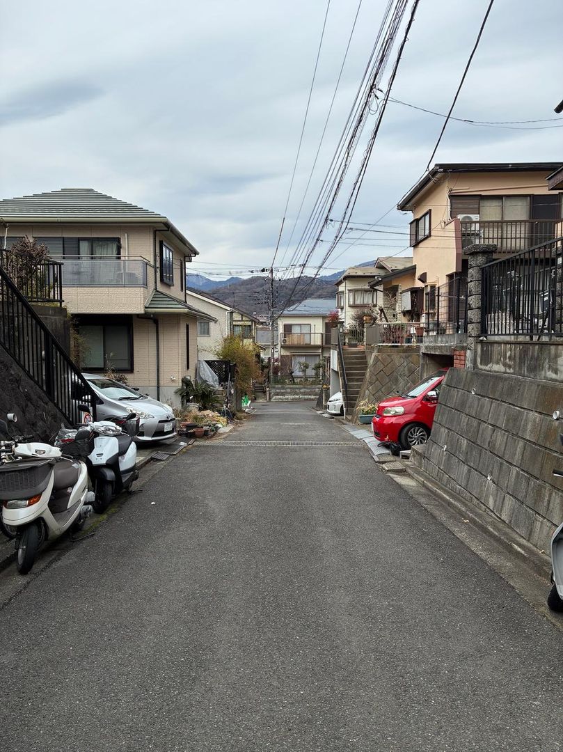 82.05m2 Land Plot for Sale in Hadano, Kanagawa - 11 Min Walk to Station - Thumbnail 3