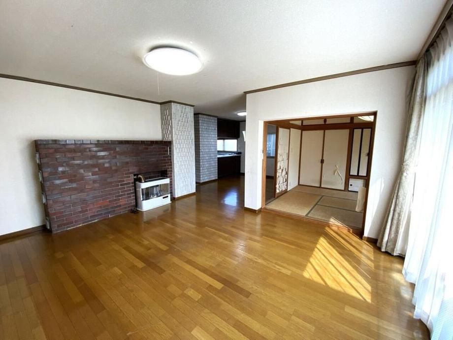 5LDK Family House for Sale in Eniwa City, Hokkaido - Thumbnail 3