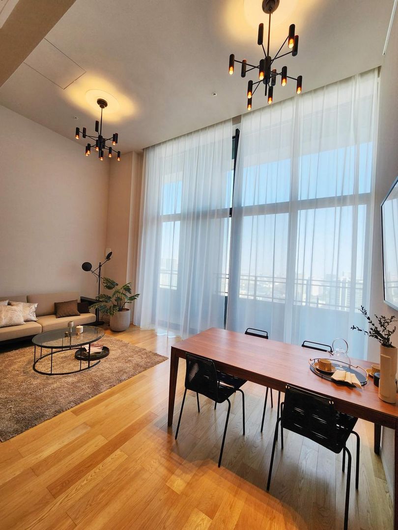Premium 53rd Floor 2LDK Apartment in Chuo, Tokyo - Thumbnail 3
