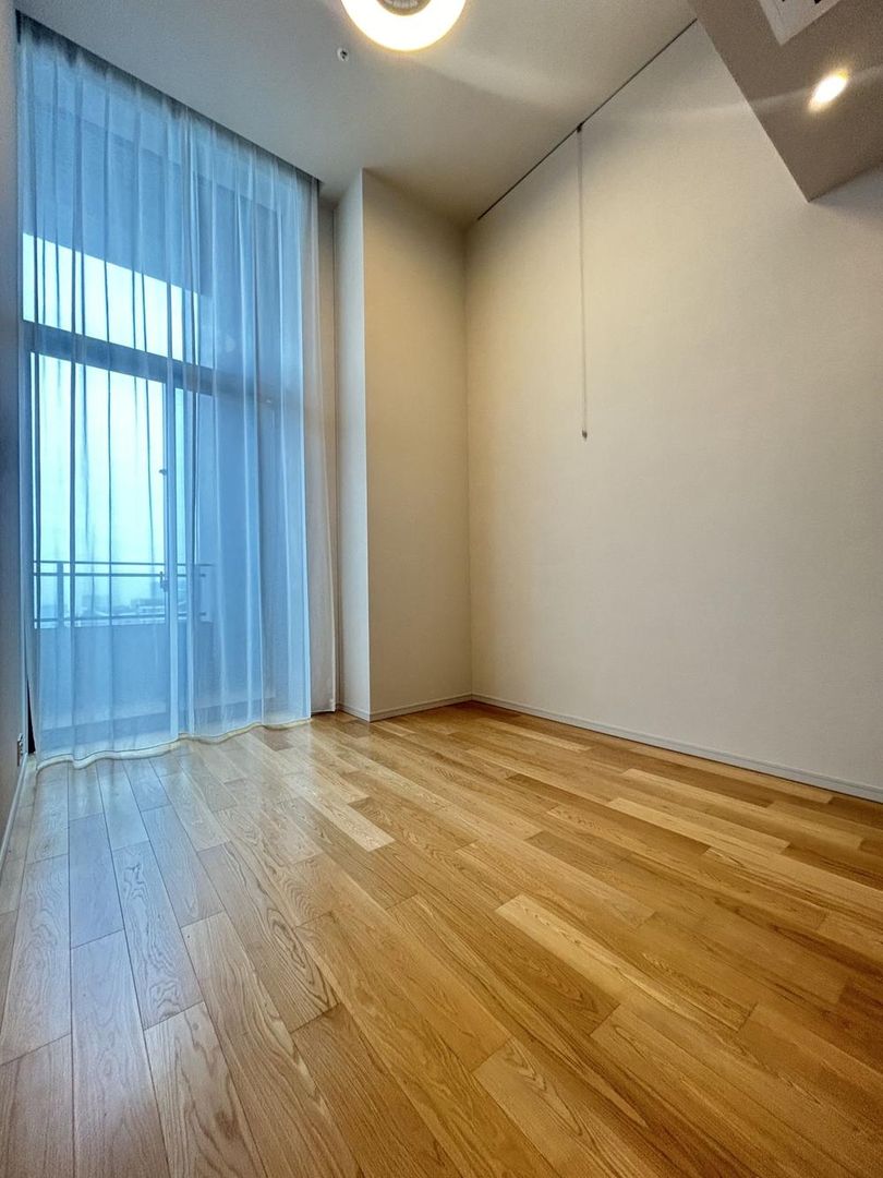 Premium 53rd Floor 2LDK Apartment in Chuo, Tokyo - Thumbnail 4