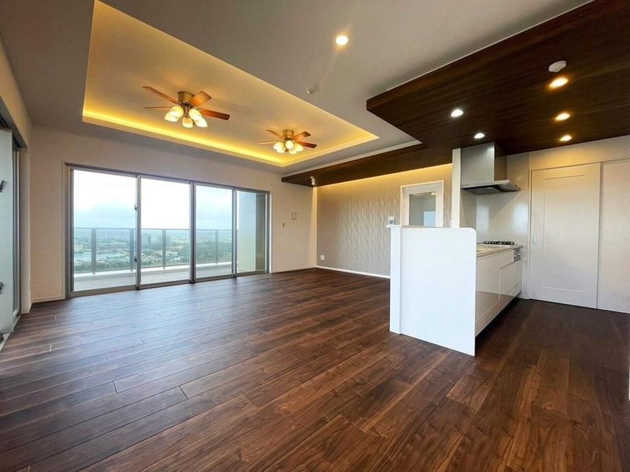 3LDK Apartment for Sale in Naha, Okinawa - 100.55m2 - Thumbnail 2