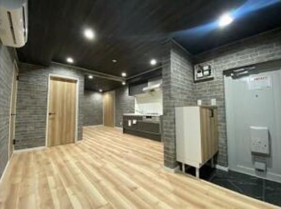 Renovated 1LDK Apartment in Atsugi City, Kanagawa - Thumbnail 4