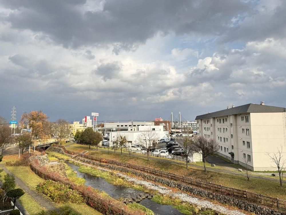3LDK Apartment for Sale in Minami Ward, Sapporo - Thumbnail 2