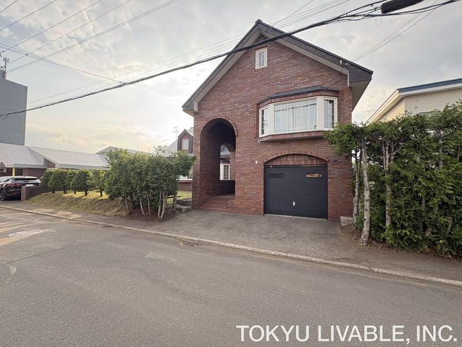 4LDK+S Detached House in Teine-ku, Sapporo, Hokkaido - Thumbnail 2
