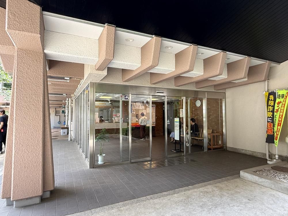 1DK Apartment for Sale in Tsurumi, Yokohama - 9.8 Million Yen - Thumbnail 3