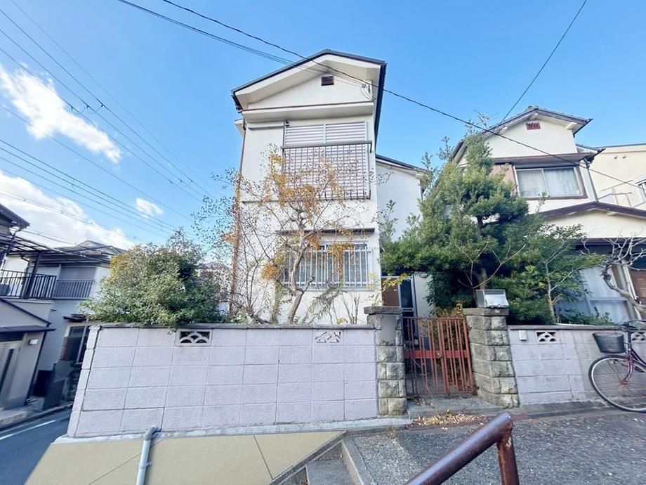 Land for Sale in Hirakata, Osaka - 95.82 sqm Corner Lot - Thumbnail 3