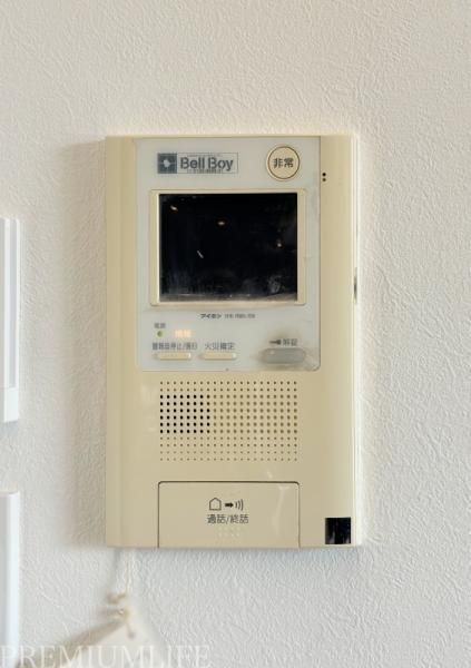 3LDK Apartment for Sale in Minato-ku, Tokyo - Thumbnail 4