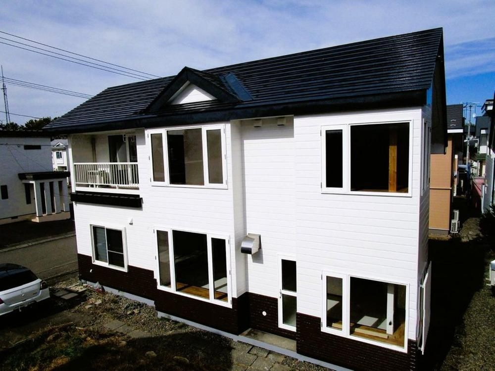 Renovated 4LDK House for Sale in Obihiro, Hokkaido - Thumbnail 2