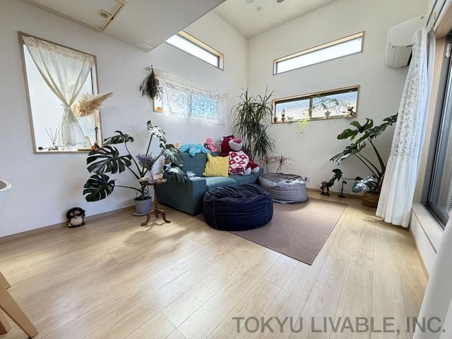 2018 Built 3LDK Detached House in Nerima, Tokyo - Thumbnail 2