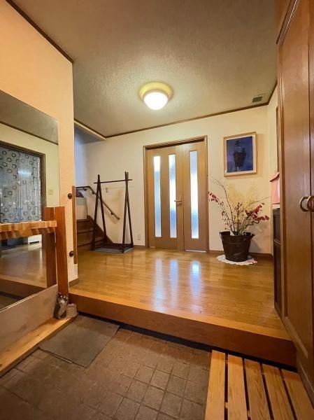 5LDK+S House with Shop in Niseko, Hokkaido for 170 Million Yen - Thumbnail 2