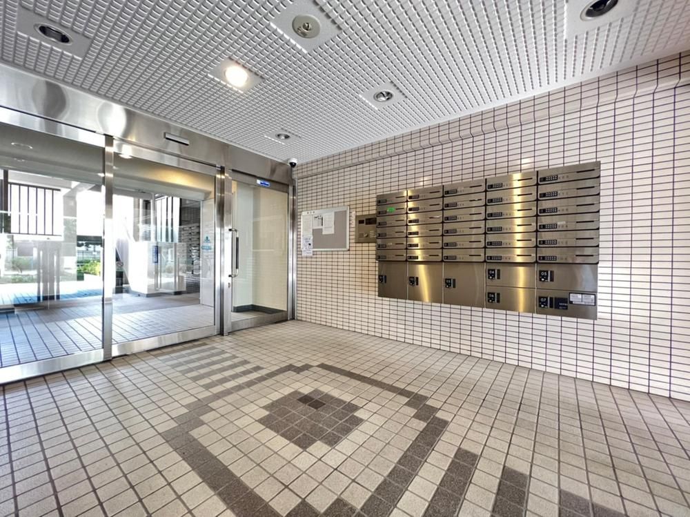 Renovated 3LDK Apartment in Minami Ward, Yokohama - Thumbnail 2