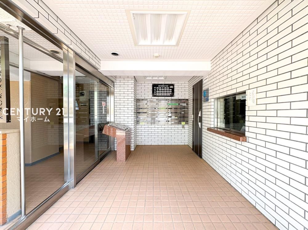 Renovated 2LDK Apartment Near Kami-Nagaya Station, Yokohama - Thumbnail 4