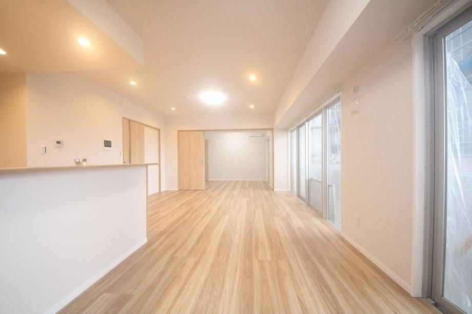 4LDK Ocean View Apartment in Toyosaki, Tomigusuku City - Thumbnail 3