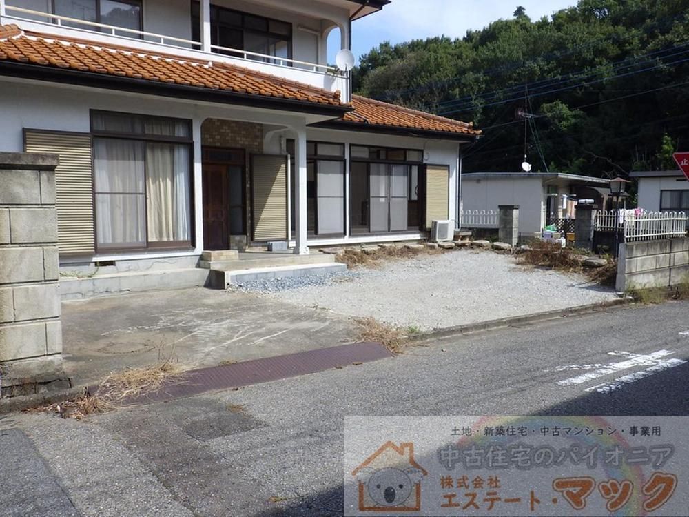 4LDK Detached House on Corner Lot in Kiryu, Gunma - 7.9 Million Yen - Thumbnail 3