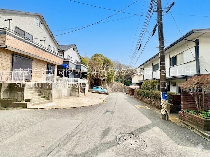 Renovated 4LDK House with Sea View in Oiso, Kanagawa - Thumbnail 3