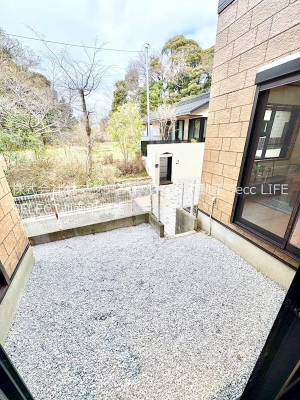 Renovated 4LDK House with Sea View in Oiso, Kanagawa - Thumbnail 4