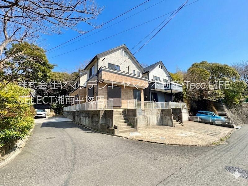Renovated 4LDK House with Sea View in Oiso, Kanagawa - Thumbnail 2