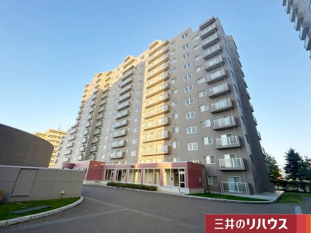 3LDK Apartment for Sale in Shiroishi, Sapporo - Thumbnail 2