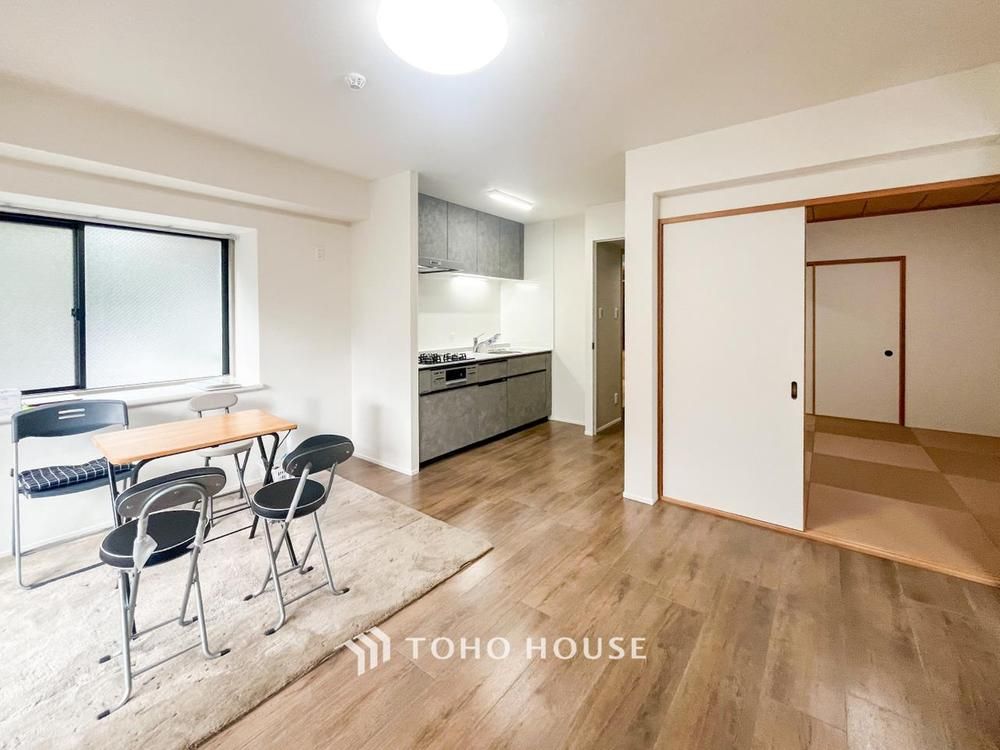 Renovated 2LDK Apartment in Kawasaki, Kanagawa - Thumbnail 4