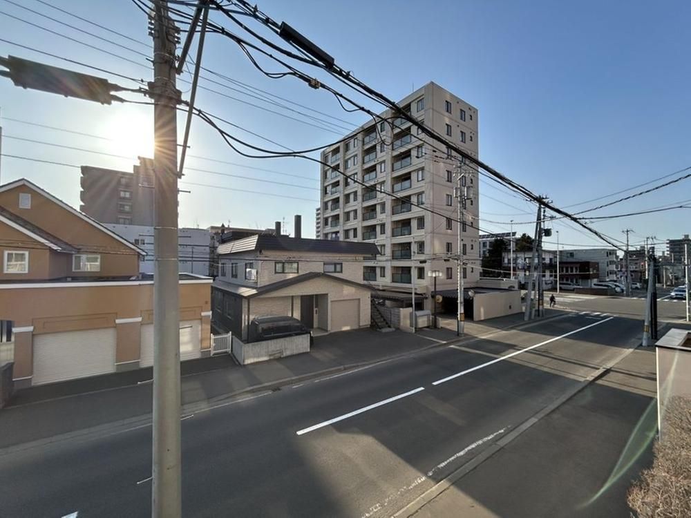 Renovated 3LDK Apartment for Sale in Sapporo, Hokkaido - Thumbnail 2