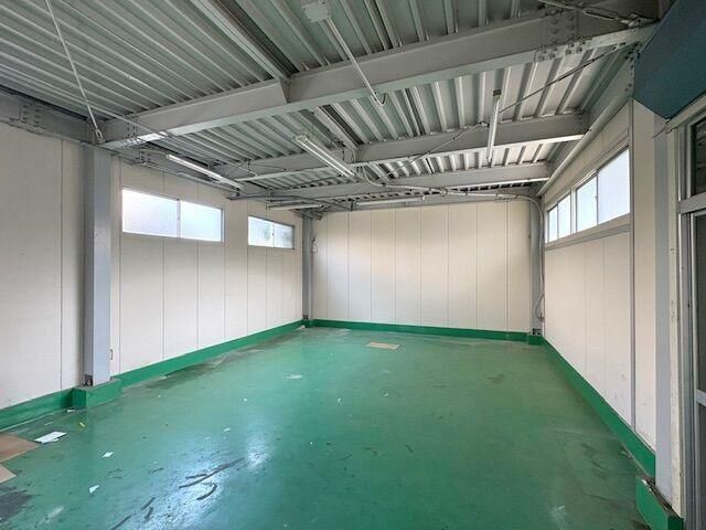 Steel-Framed 2K Property in Fukushima City with Large Lot - Thumbnail 4