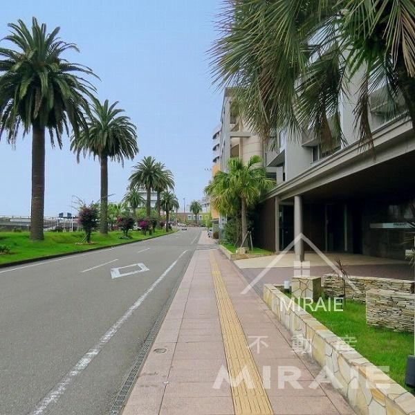 Renovated 4LDK Apartment in Miyazaki City, 82.38m² - Thumbnail 2