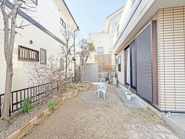 4LDK House for Sale in Saitama City with Solar Power - Thumbnail 2