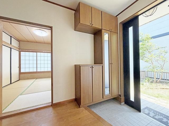 4LDK House for Sale in Saitama City with Solar Power - Thumbnail 3