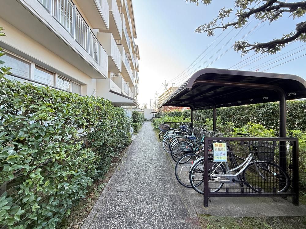 Renovated 3LDK Apartment Near Tsuchi Station, Soka City - Thumbnail 3