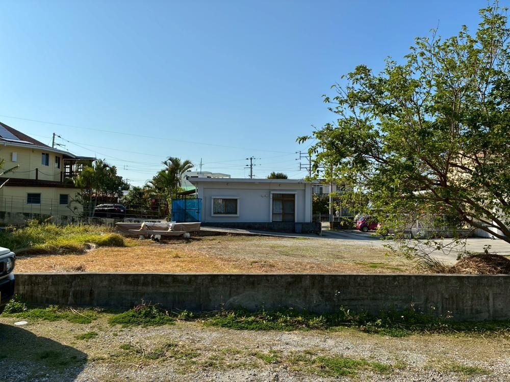 Land for Sale in Onna Village, Okinawa - 330 sqm - Thumbnail 2