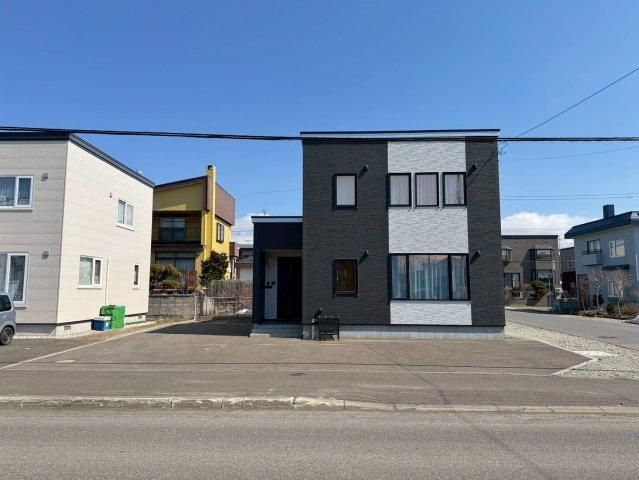 3LDK Modern House in Ishikari, Hokkaido for Sale - Thumbnail 2