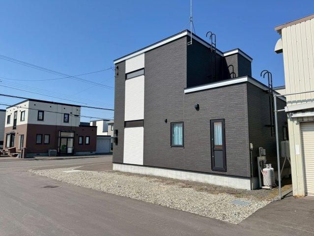 3LDK Modern House in Ishikari, Hokkaido for Sale - Thumbnail 3