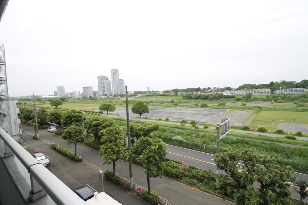 2LDK Apartment for Sale in Takatsu Ward, Kawasaki City, 45.36m2 - Thumbnail 2