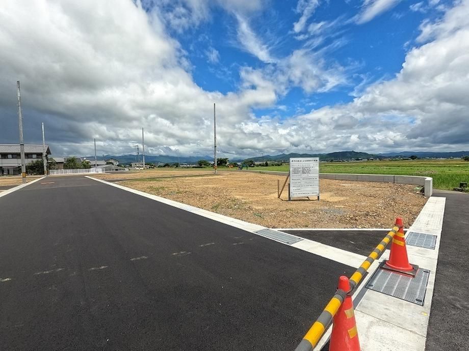 Land for Sale in Nankoku City, Kochi - 168m2 Plot - Thumbnail 2