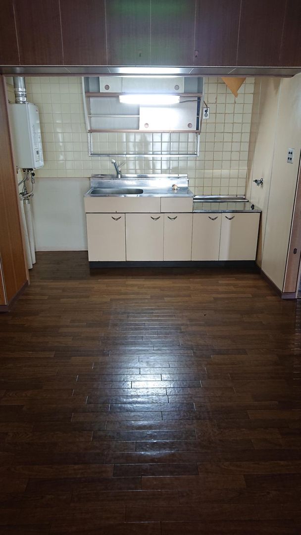 3LDK Apartment for Sale in Kitakyushu - 2.8 Million Yen - Thumbnail 4