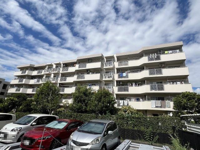4LDK Apartment for Sale in Kirigaoka, Yokohama - Thumbnail 3
