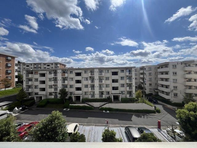 4LDK Apartment for Sale in Kirigaoka, Yokohama - Thumbnail 2