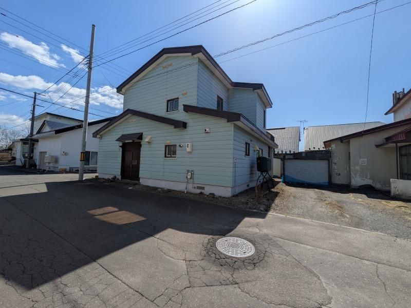 4LDK House in Tomakomai, Hokkaido - 11 Million Yen - Thumbnail 2