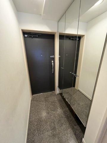 3LDK Apartment for Sale in Tosu, Saga - 72.58m2 with Private Garden - Image 1