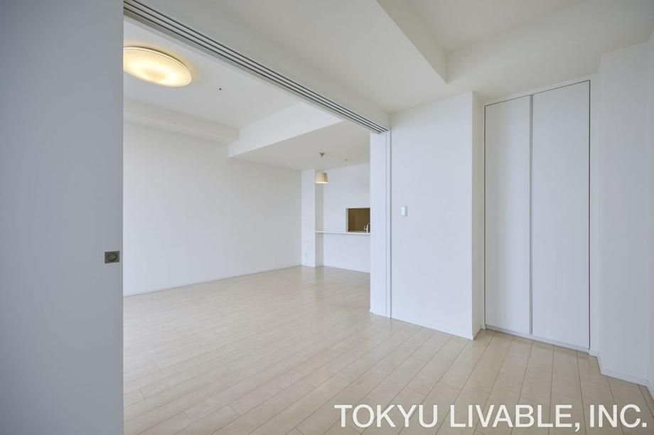 3LDK Apartment for Sale in Funabashi, Chiba - 86.86m2 - Thumbnail 2