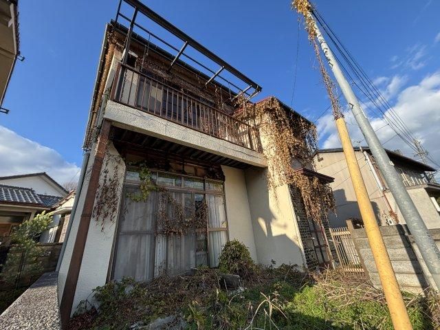 3DK House for Sale near Nishi-Hiroshima Station, Hiroshima - Thumbnail 2