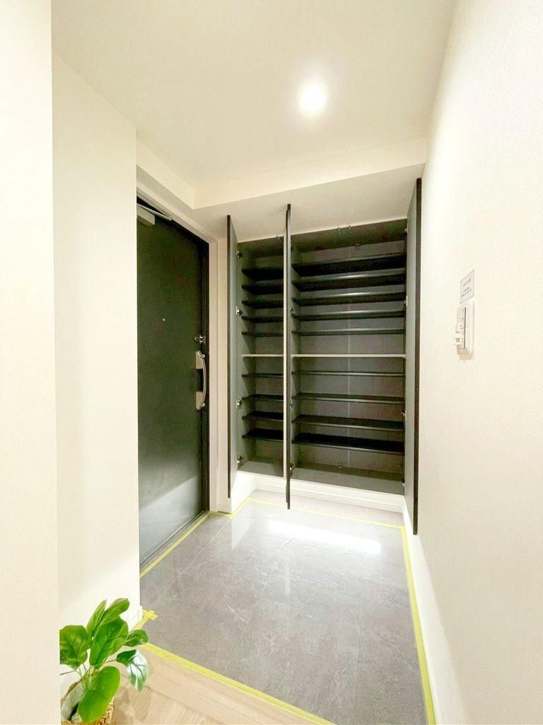 Renovated 3LDK Apartment in Funabashi, Chiba - Thumbnail 3