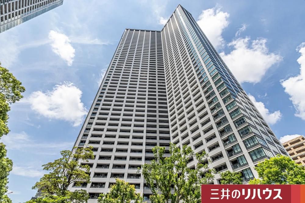 3LDK Apartment for Sale in Kachidoki, Chuo Ward, Tokyo – 84.62m² - Thumbnail 2
