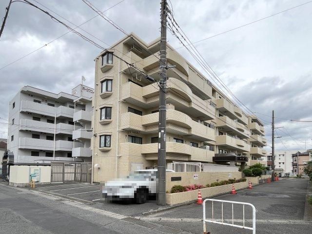 Renovated 2LDK Apartment for Sale in Yamato City, Kanagawa - Thumbnail 3