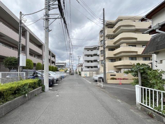 Renovated 2LDK Apartment for Sale in Yamato City, Kanagawa - Thumbnail 4