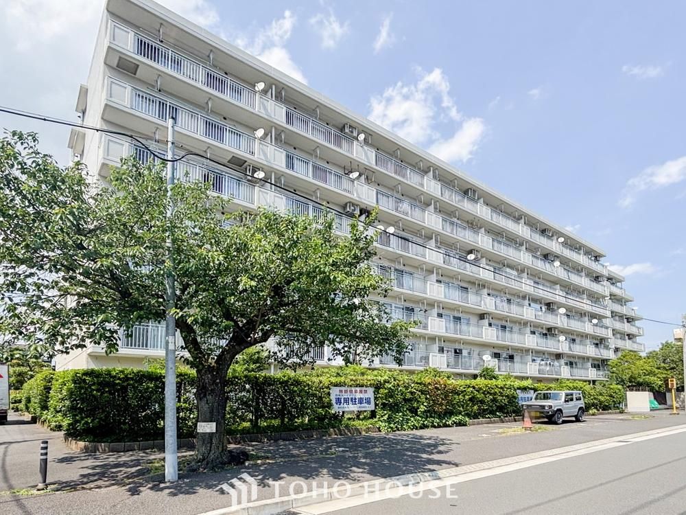 Renovated 2LDK+S Apartment Near Nishiyokohama Station - Thumbnail 2