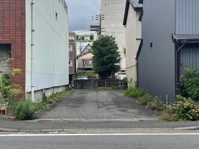 Land for Sale in Minami-Harimayacho, Kochi City - 98.82 m² - Thumbnail 3