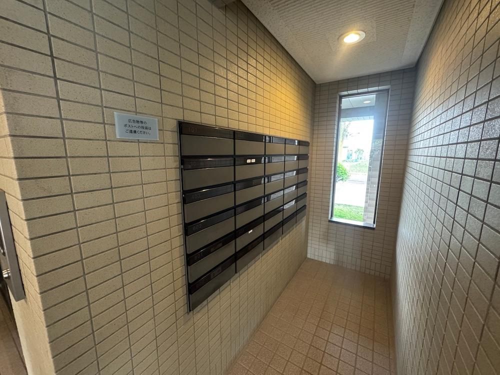 4LDK Renovated Apartment for Sale in Chuo-ku, Sapporo - Thumbnail 3