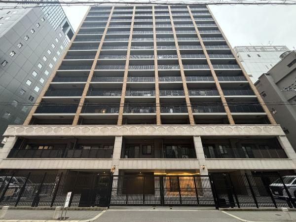 1LDK Apartment for Sale in Chuo Ward, Osaka, 64.61 sqm - Thumbnail 2